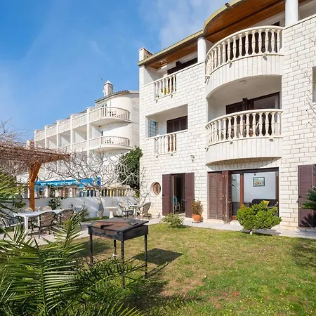 Sunny Bay Apartment Krilo