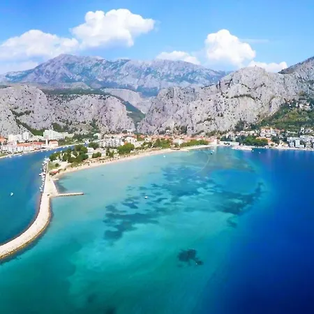 Sunny Bay