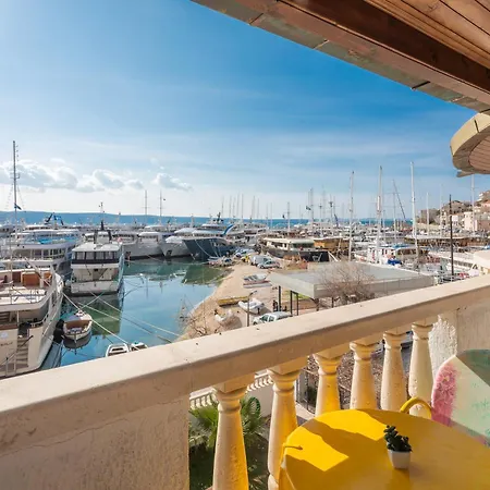 Tramontana Apartment *