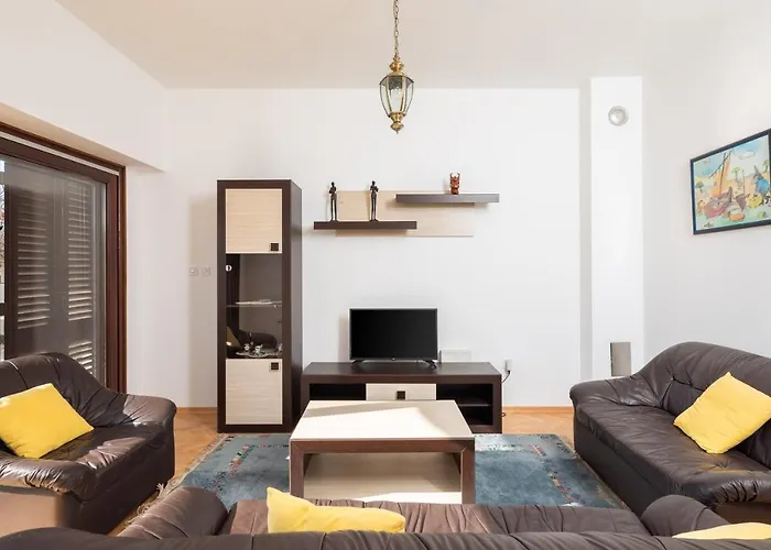 Tramontana Apartment *