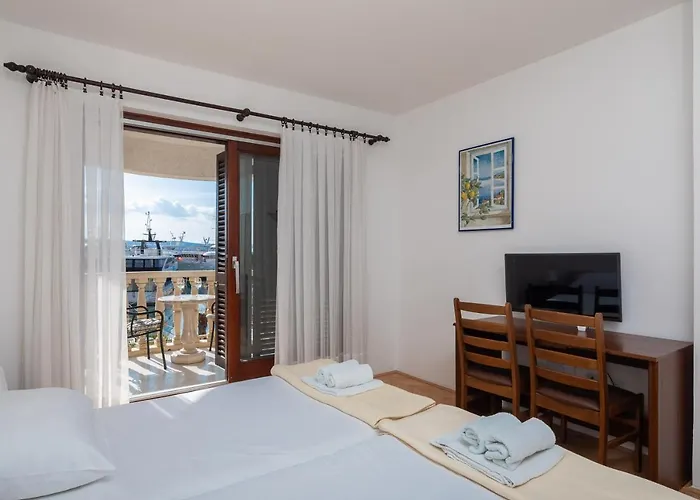 Apartment Tramontana *
